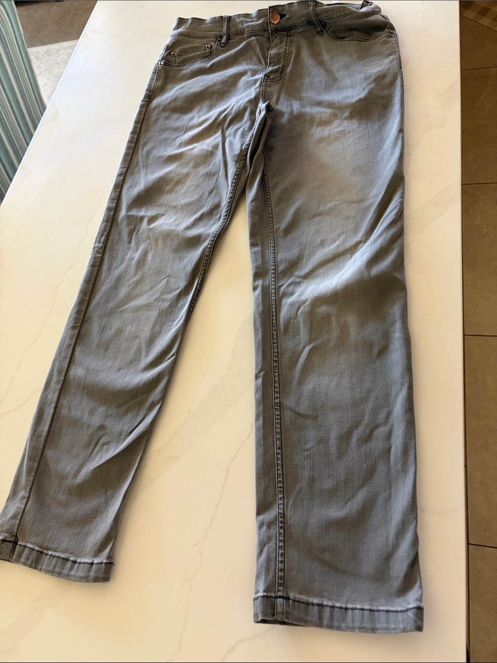 Mugsy Men's Straight Jeans in Light Gray - Unbranded
